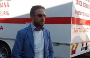 Agente ci rimette la milza, tunisino scarcerato e riarrestato per furto Agente ci rimette la milza, tunisino scarcerato e riarrestato per furto