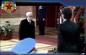 Sala consiliare intitolata al divisivo Pertini: centrodestra non diserta cerimonia