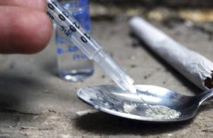 Spezzina 39enne trovata morta: probabile overdose. Con lei c’era un tunisino