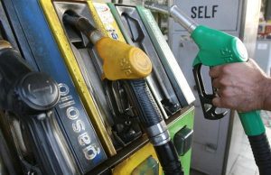 Prelevano 300 litri di gasolio con carte di credito rubate: denunciati 2 genovesi