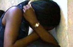 Convegno a Genova: incidenza Hiv 4 volte più alta tra i migranti, donne spesso stuprate Sampierdarena, marito picchia moglie: senegalese denunciato