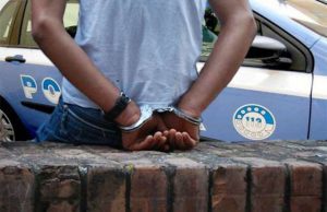 Uccise ex fidanzata a Savona, 27enne africano tenta il suicidio polizia arresto generica migranti