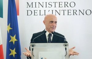 Elezioni politiche nazionali? Ministro Minniti (Pd) fa pagare le spese ai Comuni