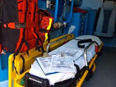 Val di Vara, auto contro pulmino: muore 62enne
