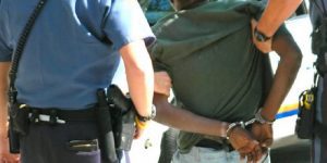 Caruggi, 20enne senegalese spaccia cocaina e hashish: arrestato