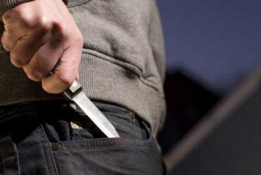 Mi hai rovinato la vita: a 70 anni accoltella suocera 91enne