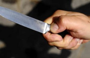 A Borghetto brasiliano tenta di uccidere rivale in amore a coltellate Savona, gira con un coltello proibito: denunciato un giovane