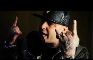 Calciatore accoltellato, arrestato nei caruggi il rapper MalaCarne