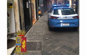 Operazione alto impatto nel Centro storico: arresti, sgombero e sanzioni a gastronomia Ritrovo di pregiudicati, chiusa la gastronomia Serigne Fallou di via Prè