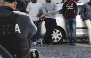 Operazione anti migranti nei porti: 12mila controlli, solo 22 respingimenti