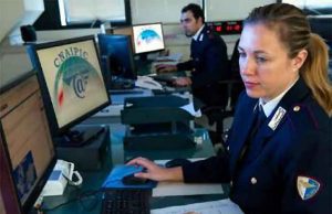 Sanremo, donna ricatta uomo per non pubblicare video hard su Fb: denunciata