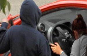 Primo daspo urbano alla Spezia, colpito parcheggiatore abusivo marocchino