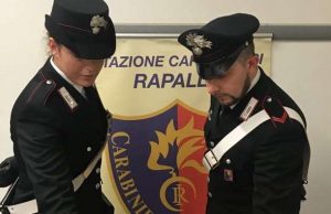 Ruba collana all’amica e la vende al Compro oro: 20enne di Pavia denunciata