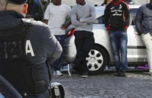 Furti, scippi e rapine. Viminale: oltre 6 arrestati su 10 sono stranieri