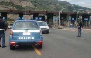 Fermati con oltre 50 kg di coca in auto sul confine di Ventimiglia Fermati con oltre 50 kg di coca in auto sul confine di Ventimiglia