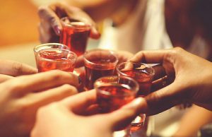 Alcol ai minori, sospesa la licenza a locale di Albissola Marina