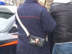 Rapina a Pontedecimo, tunisino accoltellato da marocchini: arrestati Albanese 40enne alla compagna: se mi lasci ti ammazzo. Denunciato