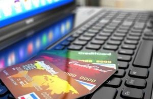 Frode sul web, utilizza carta di credito di uno studente per acquisti: denunciata genovese Arresto per l'utilizzo di carta di credito rubata a Genova
