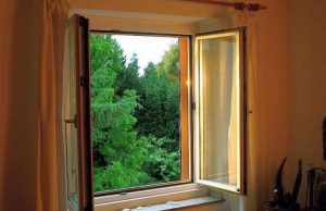 Gettò l’amante della moglie dalla finestra: albanese condannato a 4 anni