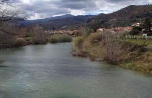 Carabinieri non esitano e si tuffano in acqua: salvati 2 minorenni che rischiavano di morire