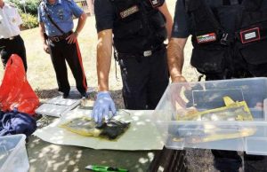 Buste esplosive ai pm inviate da Genova: trovato Dna, pista anarco insurrezionalista