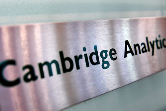 Cambridge Analytica si ferma e avvia procedure insolvenza