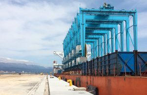 Arrivate a Vado Ligure le gru ZPMC di piazzale