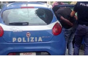 Tentato omicidio in via del Campo: algerino arrestato dalla Polizia