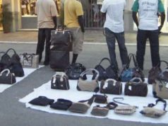 Nella rossa Cogoleto successo raccolta firme FdI: per la legalità e contro abusivi