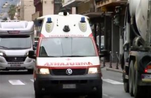 Cadono con la moto da cross a Vado: due i feriti