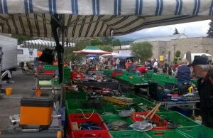 A Villanova d’Albenga successo per la mostra scambio auto e moto
