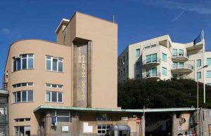 Ragazzo francese colpito da cassonetto: Possibili danni neurologici