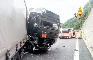 Incidenti all’alba in A10 nel Savonese: un ferito Incidenti all’alba in A10 nel Savonese: un ferito