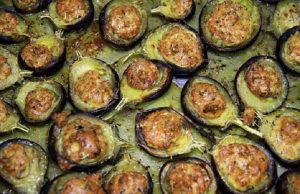 Melanzane piccole, rotonde e ripiene, una delizia da gustare