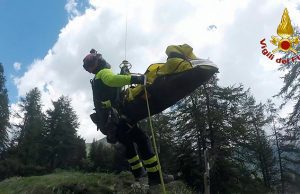 Cade con la moto da enduro a Triora, soccorso dai VVF