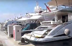 Giovane donna trovata morta su yacht ad Imperia