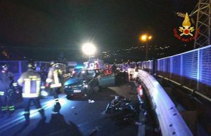 Brutto incidente tra auto e moto a Finale Ligure