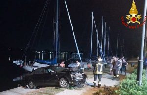 Frontale a Bocca di Magra tra due auto, un ferito leggero