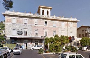 Stazione di Alassio Melgrati scrive alle Ferrovie