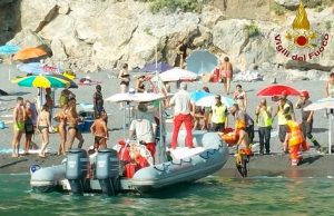 Malore per un 39enne sulla spiaggia di Punta Corvo