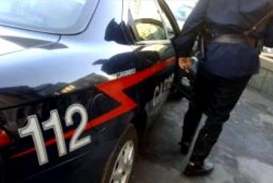 Ladro romeno ruba nel bar di piazza Montano: preso dai carabinieri Principe terra di nessuno: tabaccaio rapinato e accoltellato in pieno giorno