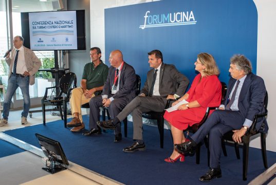 Nautico, ministro Centinaio: portualità turistica presto esame del Mit