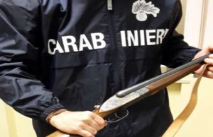 Cacciatore spezzino punta fucile contro guardie venatorie: preso dai carabinieri