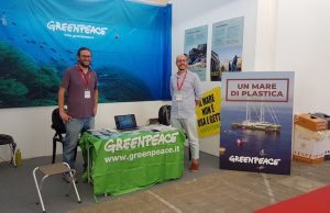 Greenpeace, a Genova la presentazione del report Plastic Radar