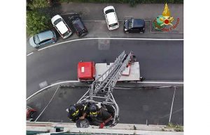 Caduta intonaco palazzo via Dalmazia alla Spezia