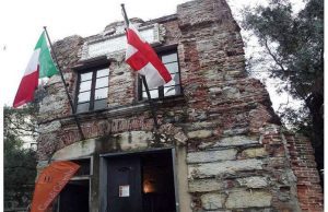 Trump ripristina Columbus Day. Bucci: liguri orgogliosi, basta ‘Cancel culture’ Genova, alla scoperta delle immagini di Cristoforo Colombo