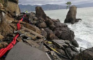 Famiglia Pier Silvio Berlusconi isolata a Paraggi: yacht affondato a Rapallo