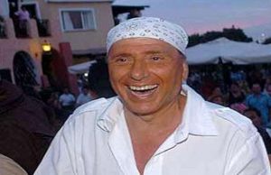 Scandalo escort Bari, Berlusconi rinviato a giudizio. L’accusa: pagò Tarantini per mentire