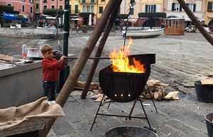 Giacomo e le caldarroste: simbolo della rinascita di Portofino