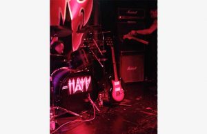 Gli Hate, una chitarra sul palco per ricordare Daniele